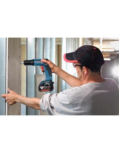 KIT APARAFUSADORA E MARTELO...